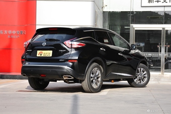 2017款楼兰2.5L自动XL两驱智尚版