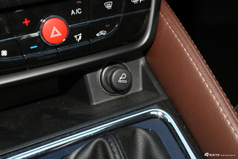 2018款斯威X7 1.5T自动智享型7座