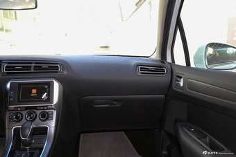 2016款雪铁龙C4世嘉1.2T自动 THP豪华型