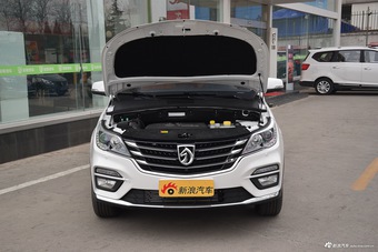 2017款宝骏560律动版1.5T手动尊享型