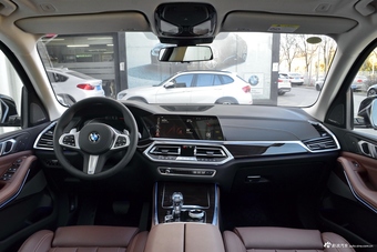 2019款宝马X5 3.0T自动 xDrive40i 尊享型 M运动套装图片