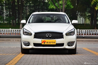 2017款英菲尼迪Q70L 2.5L自动精英版