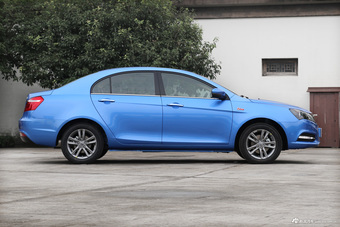 2017款吉利帝豪1.3T手动三厢百万款向上版