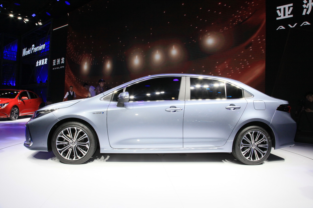 2018广州车展实拍：卡罗拉双擎