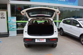 2017款宝骏560 1.5T DCT旗舰型