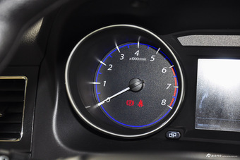 2016款景逸X5 1.8T手动尊享型 珍珠白