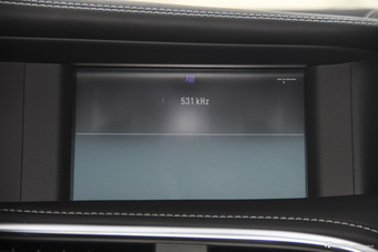 2017款英菲尼迪QX30 1.6T自动两驱时尚版