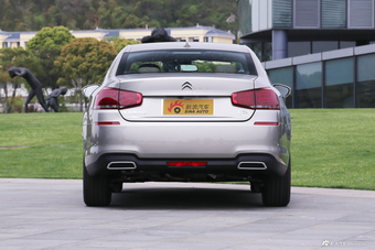 2017款东风雪铁龙C5 顶配版