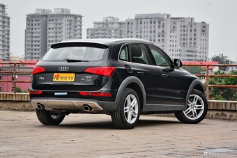 2017款奥迪Q5 Plus 2.0T自动40TFSI技术型