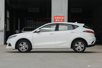 2016款逸动XT 1.6L自动俊酷型