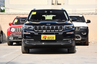 2018款大指挥官2.0T自动四驱尊享导航版