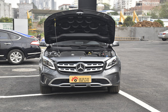 2017款奔驰GLA级 GLA200 1.6T自动时尚型图片