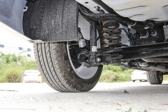 2016款海马M3 1.5L手动舒适型天窗版