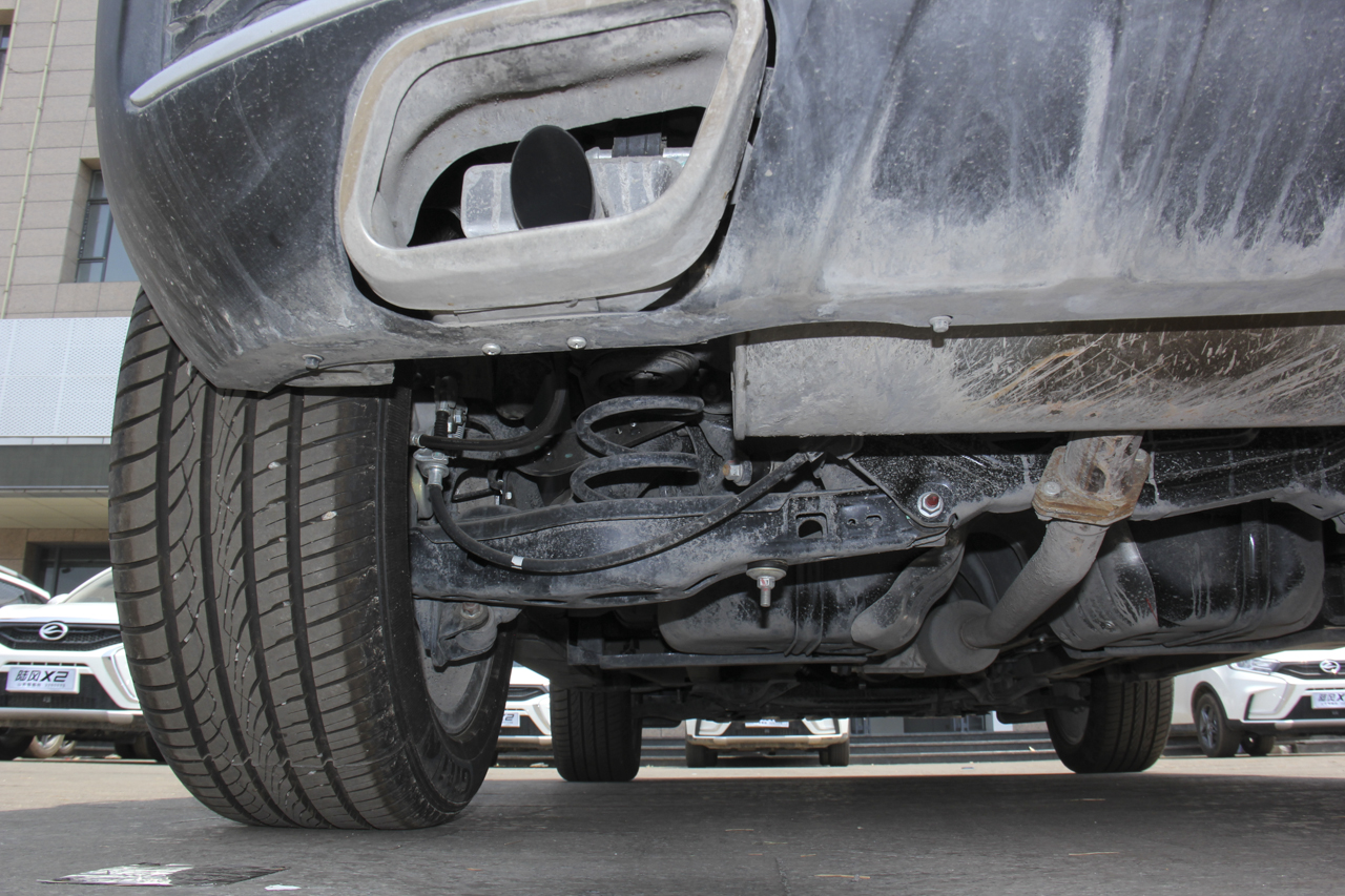 2018款陆风X7劲越 1.5T自动全景尊贵型