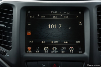 2017款自由光2.4L自动卓越版