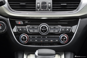 2017款传祺GA8 1.8T 280T自动尊享版