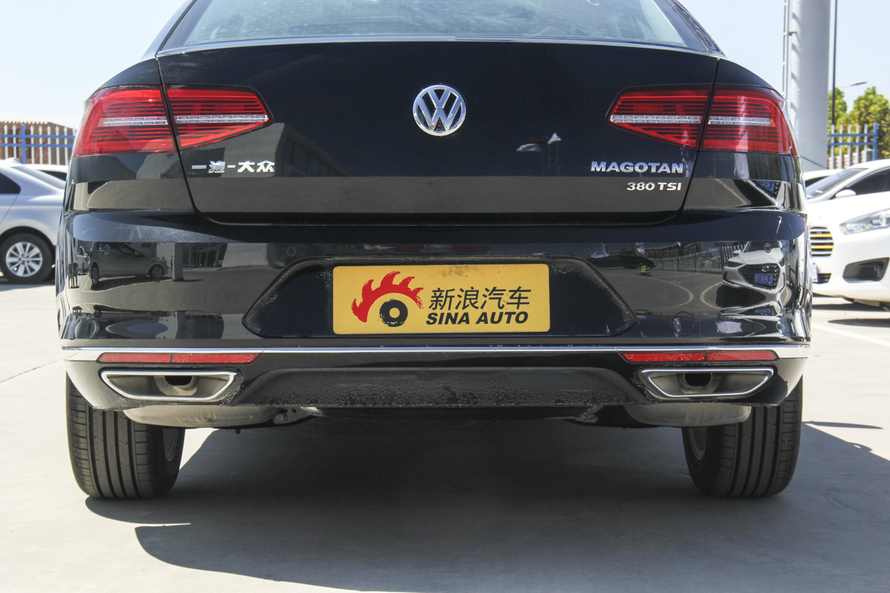 2018款迈腾改款2.0T自动380TSI DSG豪华型