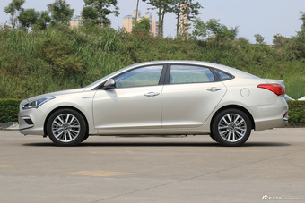 2017款名图1.6T自动智能型GLS