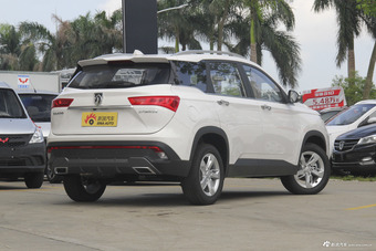 2018款宝骏530 1.8L自动豪华型