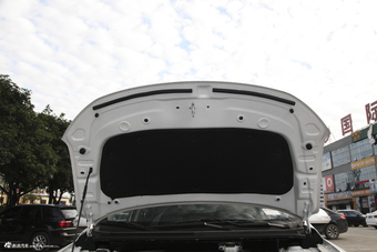 2017款风神AX3领先版1.5L自动尚酷型