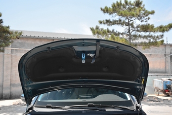 2017款标致5008 1.6T自动350THP精英版7座