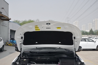 2018款比亚迪宋EV400 智联进享型