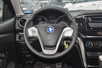 2016款启辰T70 2.0L手动睿趣版