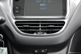 2018款标致2008 1.2T自动互联版230THP