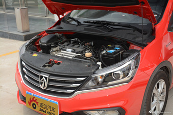 2017款宝骏310 1.5L手动豪华型