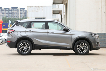 2018款中华V6 1.5T自动豪华型