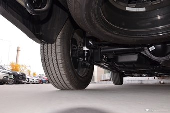 2018款荣威RX8 2.0T自动两驱旗舰版