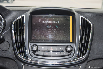 2015款 宝骏560 1.8L手动精英型