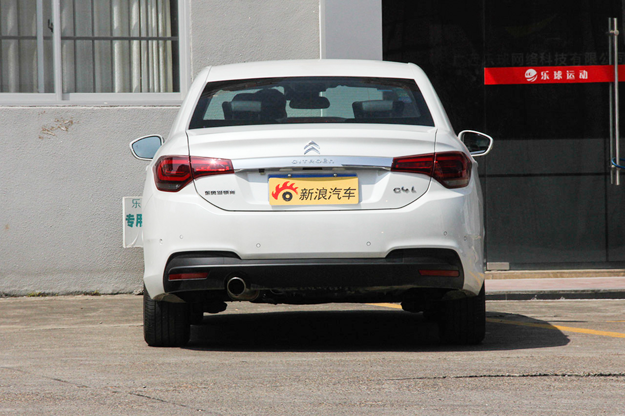 2016款雪铁龙C4L 1.2T自动精英型