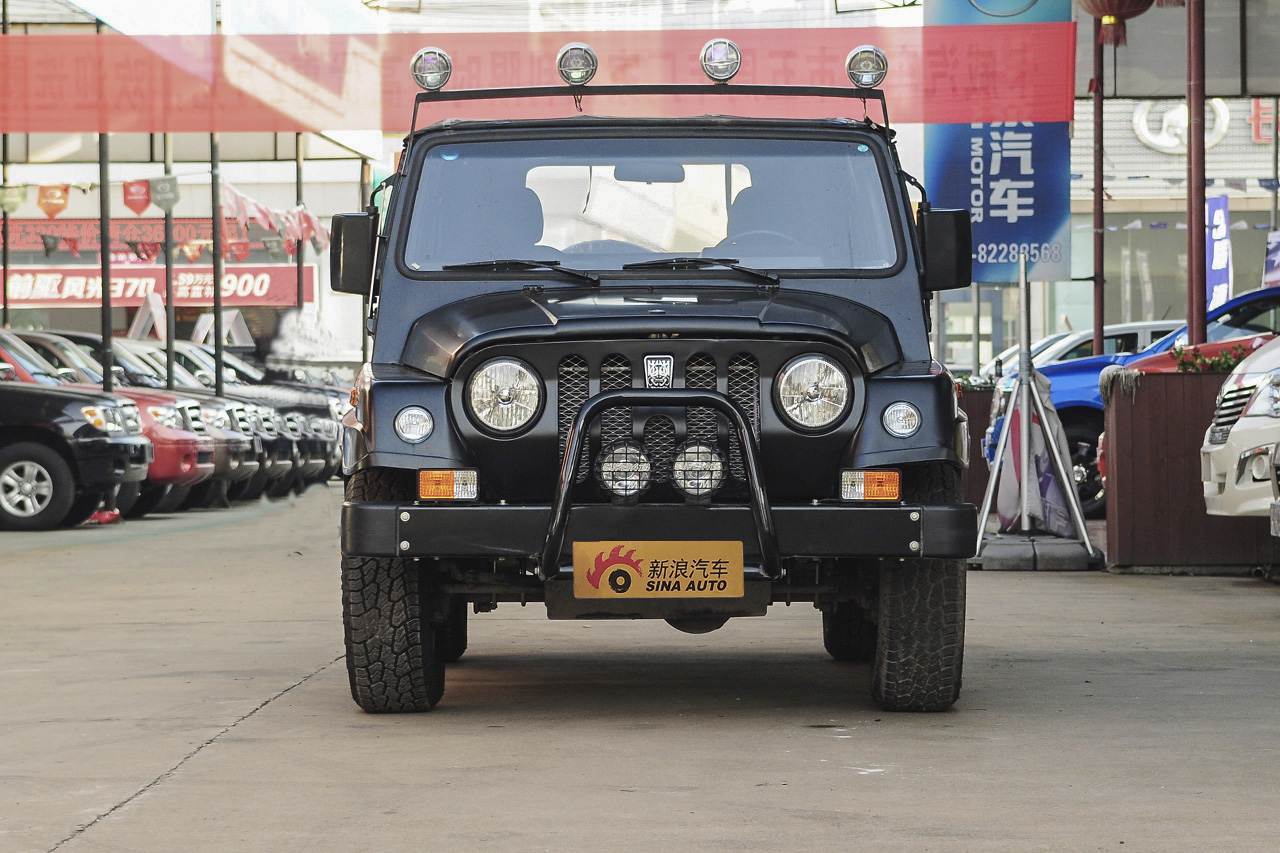 2016款战旗2.0L手动角斗士豪华型 国IV