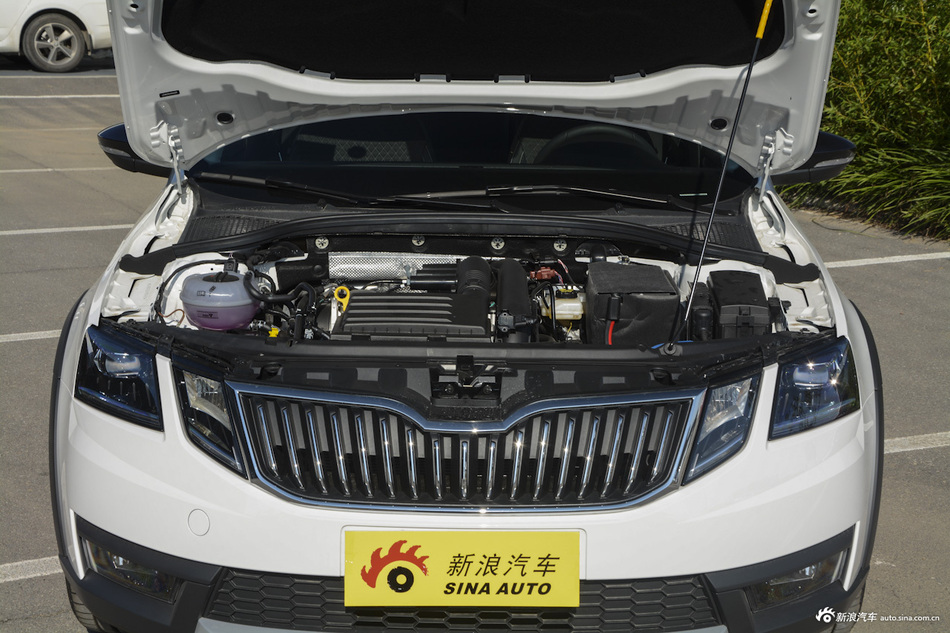 2018款明锐旅行版1.4T TSI280 DSG旗舰版