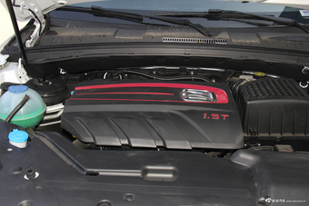 2017款众泰T600 Coupe 1.5T自动尊贵型