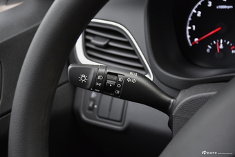 2016款悦纳1.4L手动青春版GS