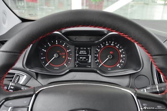 2017款艾瑞泽5 1.5L自动豪华版