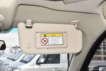 2017款斯威X7 1.5T自动智尊型