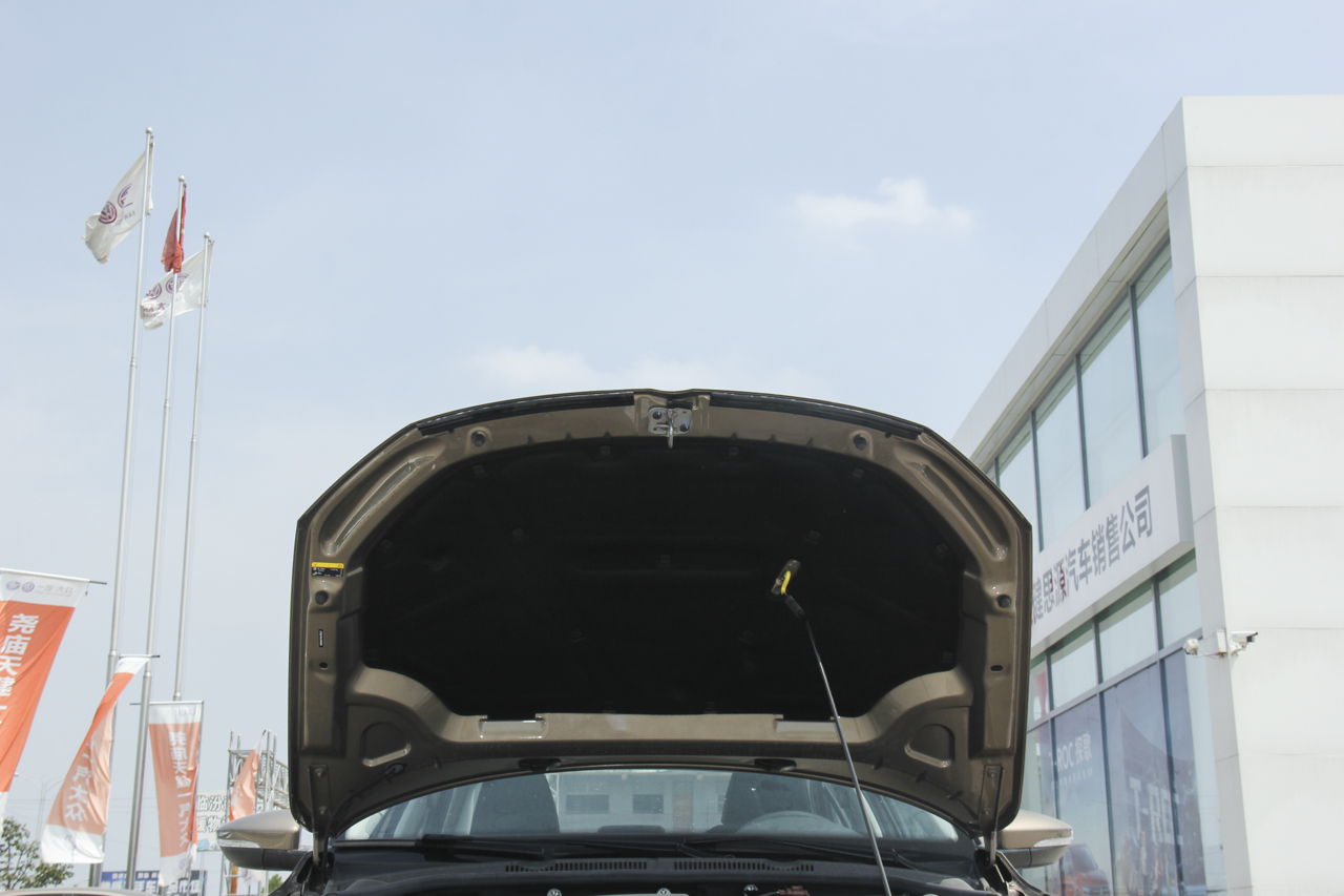 2018款速腾1.6L自动舒适型