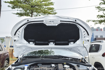 2017款雪铁龙C3-XR 1.6L自动时尚型