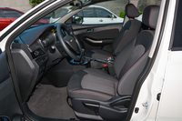 2018款启辰T70 1.6L手动睿趣版