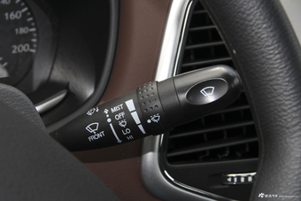 2018款领主2.5T手动两驱精英型大双JE4D25Q5A