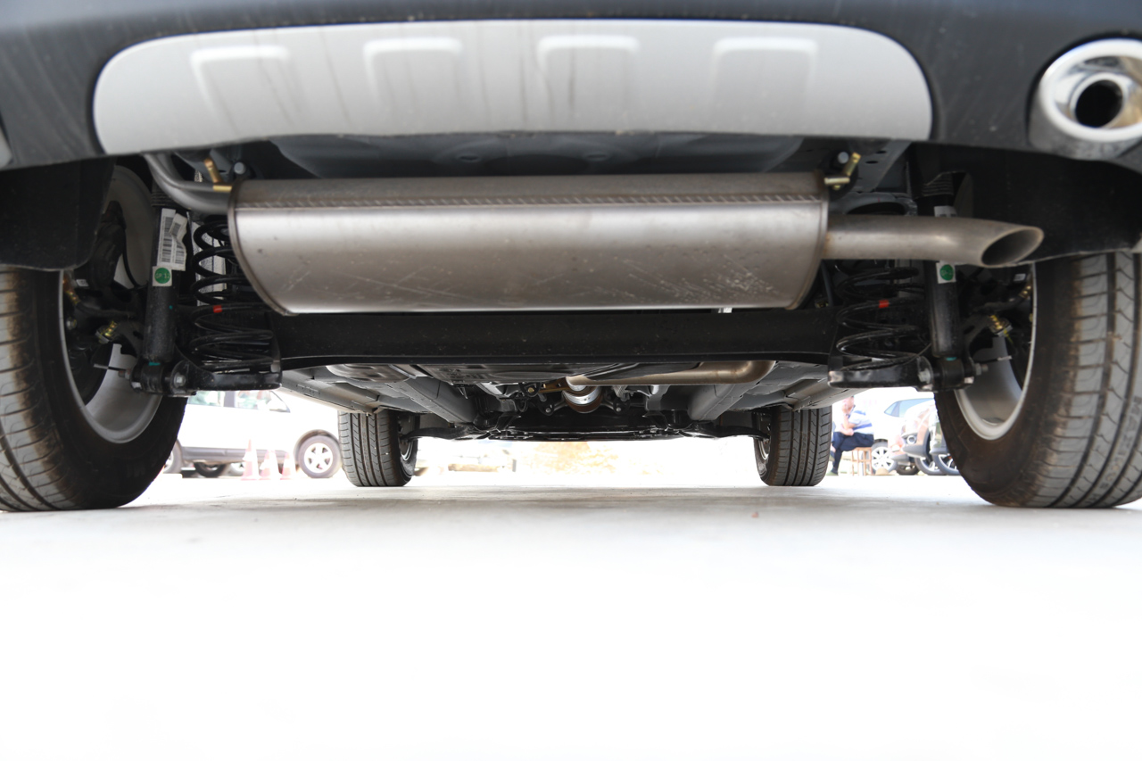 2016款大迈X5 1.5T手动豪华7座型 国五 萨丁白