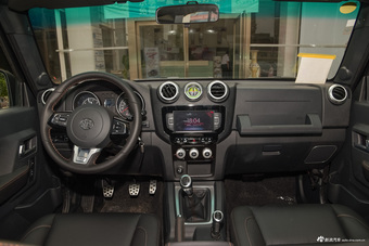 2016款北京BJ40L 2.0T手动四驱尊贵版图片