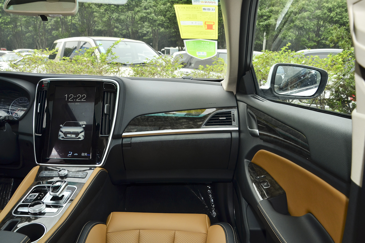 2017款比亚迪秦100 1.5T