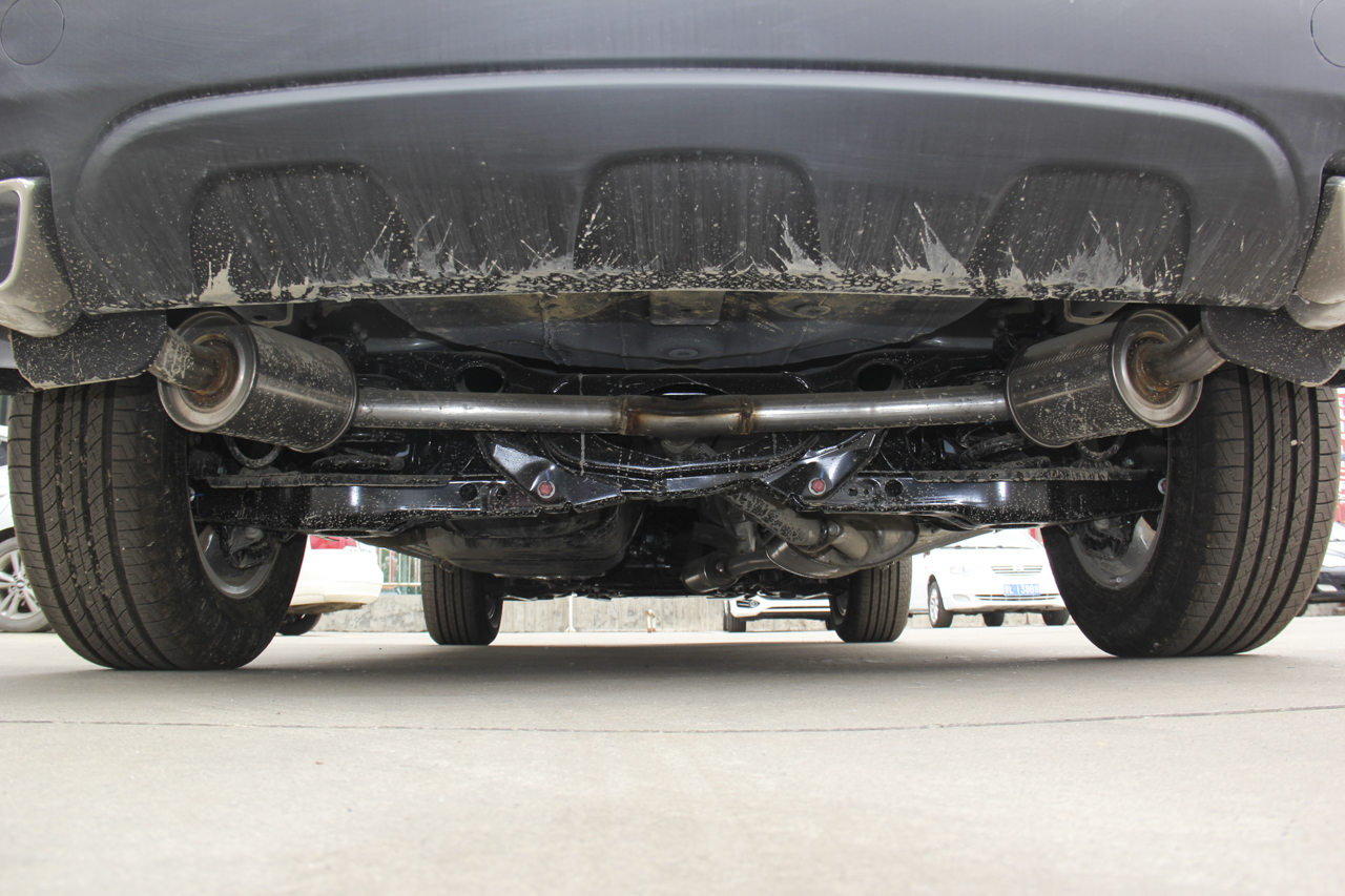 2018款比亚迪宋1.5TID手动智联尊享型