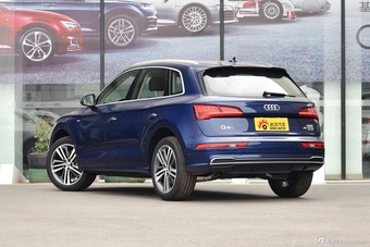 2018款奥迪Q5L 2.0T自动45 TFSI Sport
