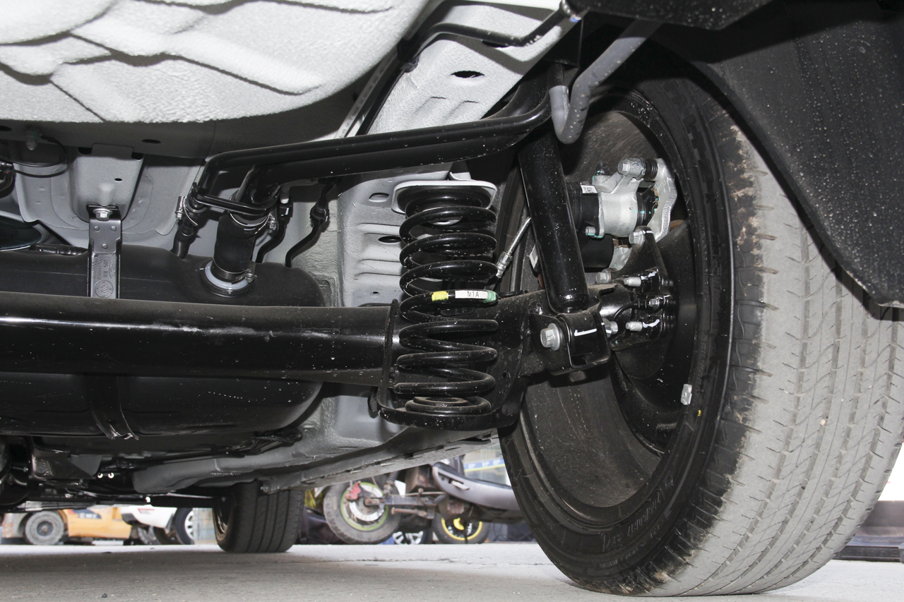 2018款艾瑞泽GX 1.5T CVT型色版