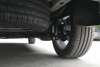 2016款宝骏730 1.5T手动豪华版 7座